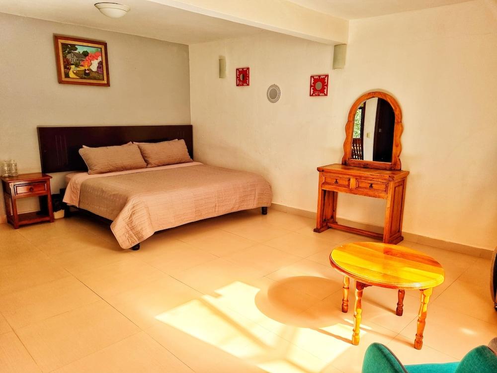 Hotel Jardines Del Carmen San Cristóbal de Las Casas Buitenkant foto