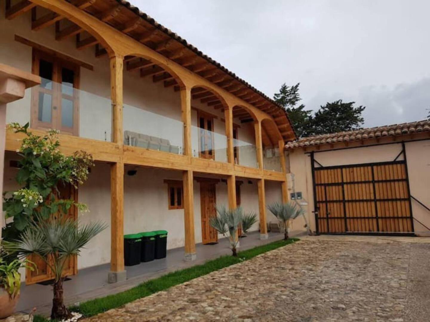 Hotel Jardines Del Carmen San Cristóbal de Las Casas Buitenkant foto